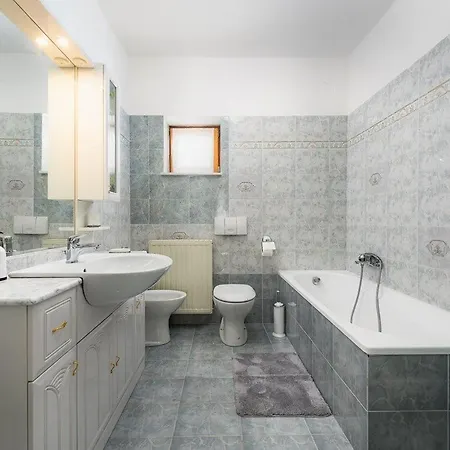 Apartment Casa Paradiz