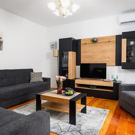 Apartment Casa Paradiz