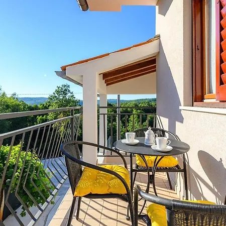 Apartment Casa Paradiz *
