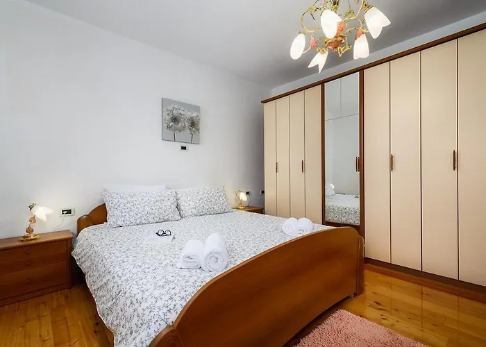 Paradiz Apartman Labin (Istria)